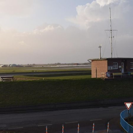 Heimathafen Ueber Hafen-Pub Lägenhet Pellworm Exteriör bild